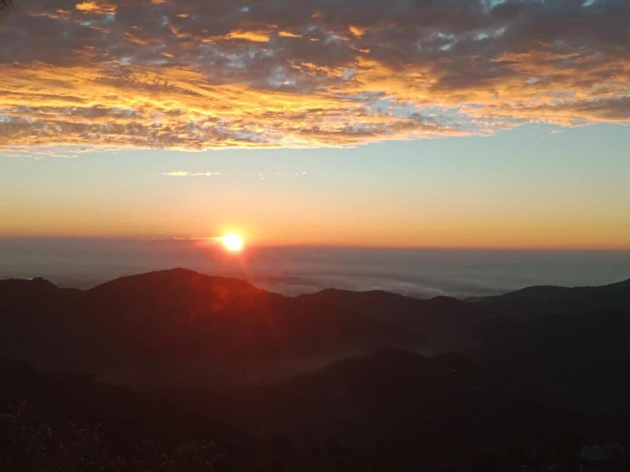 The Summer House Kasauli I Party & Music I Sky Bonfire I Managed By Exotic Stays Esterno foto